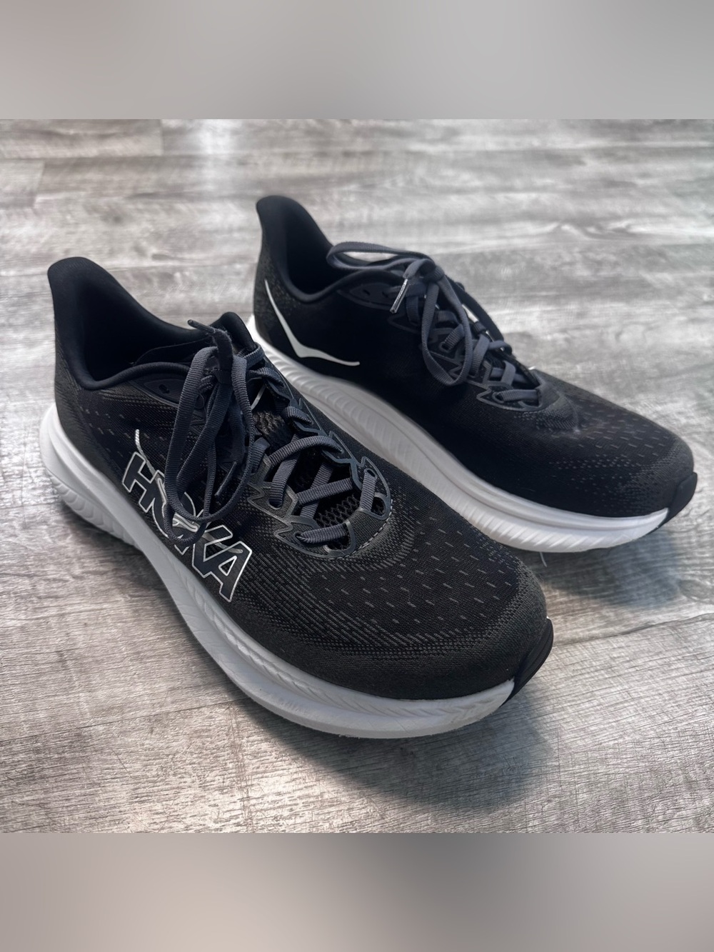 Hoka One Mach 6 Wide Black/White Running Training Shoes Mens Sz. 11.5 2E